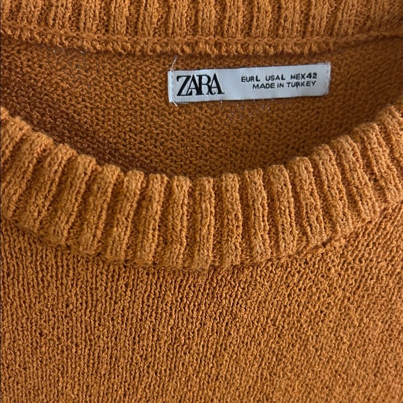 Zara Women's Orange Crewneck Top - Picture 2 of 6